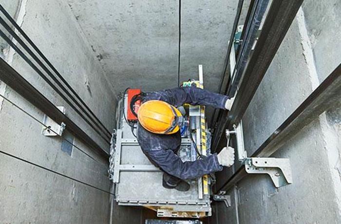 مزایای نصب آسانسور کارگاهی