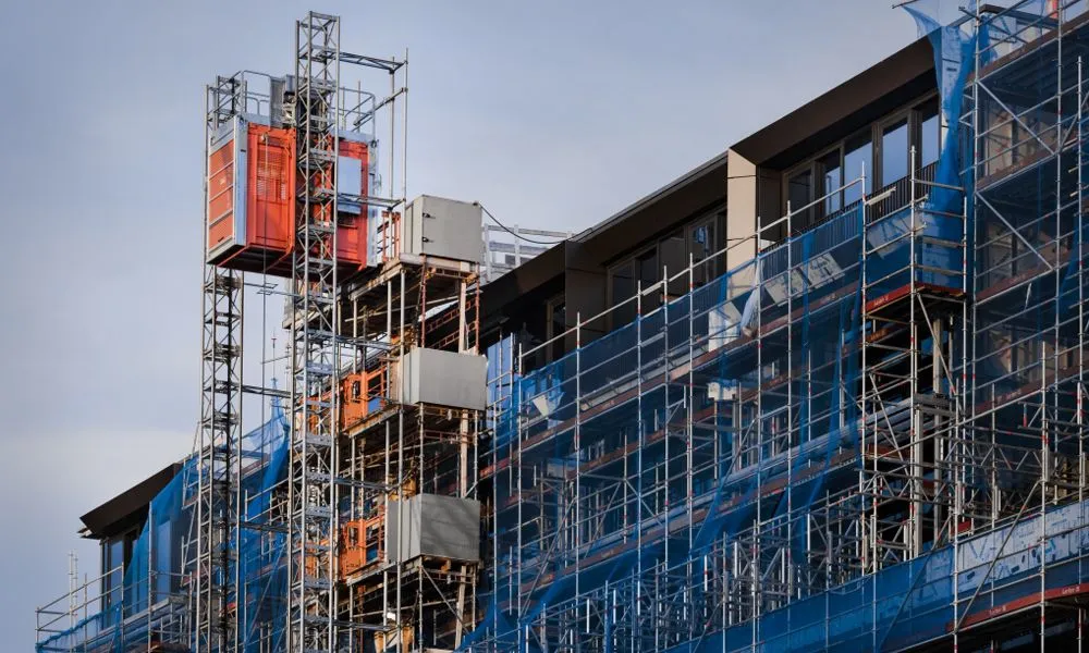 اجاره آسانسور کارگاهی